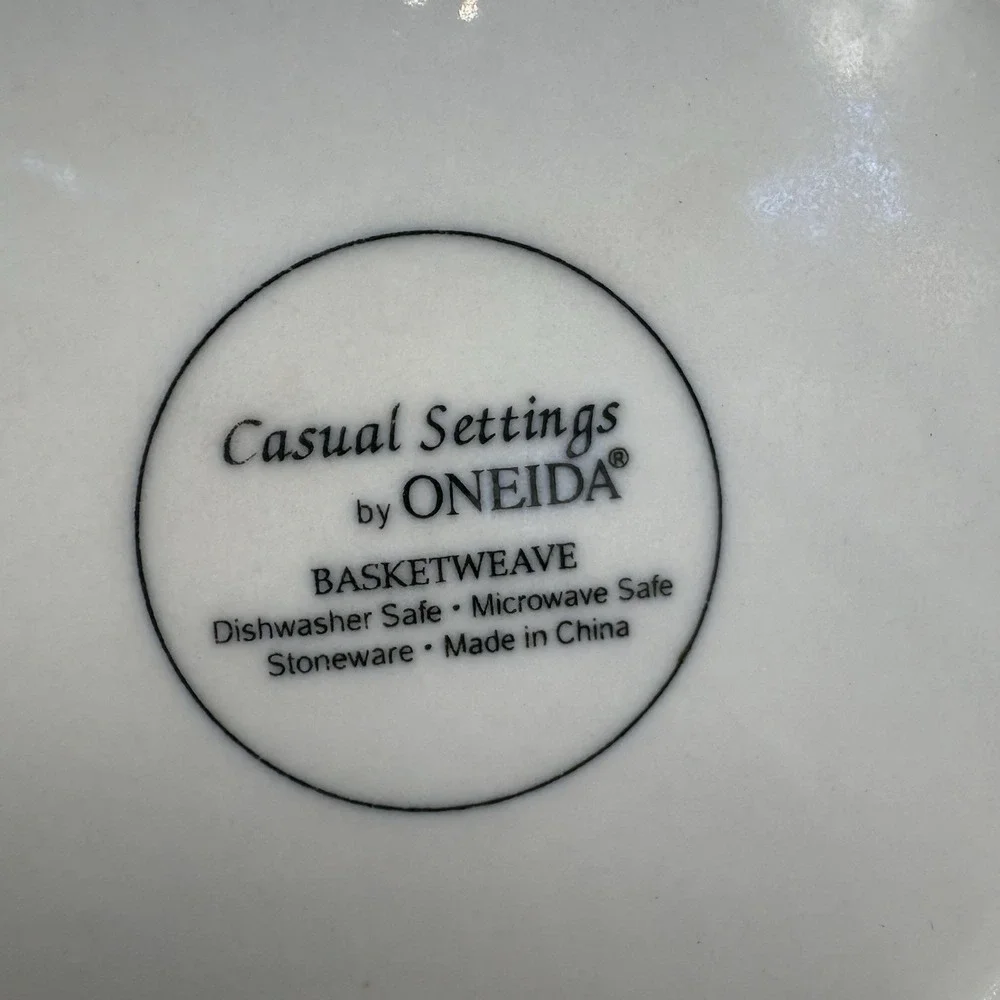 Oneida Bowls Casual Settings Basket Weave Soup Pasta Stoneware 9